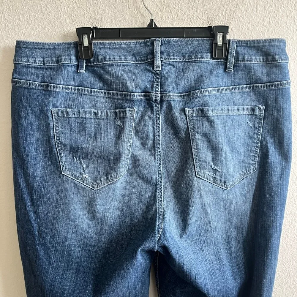 Lane Bryant Women's Straight Leg Medium Wash Distressed Jeans Size 24